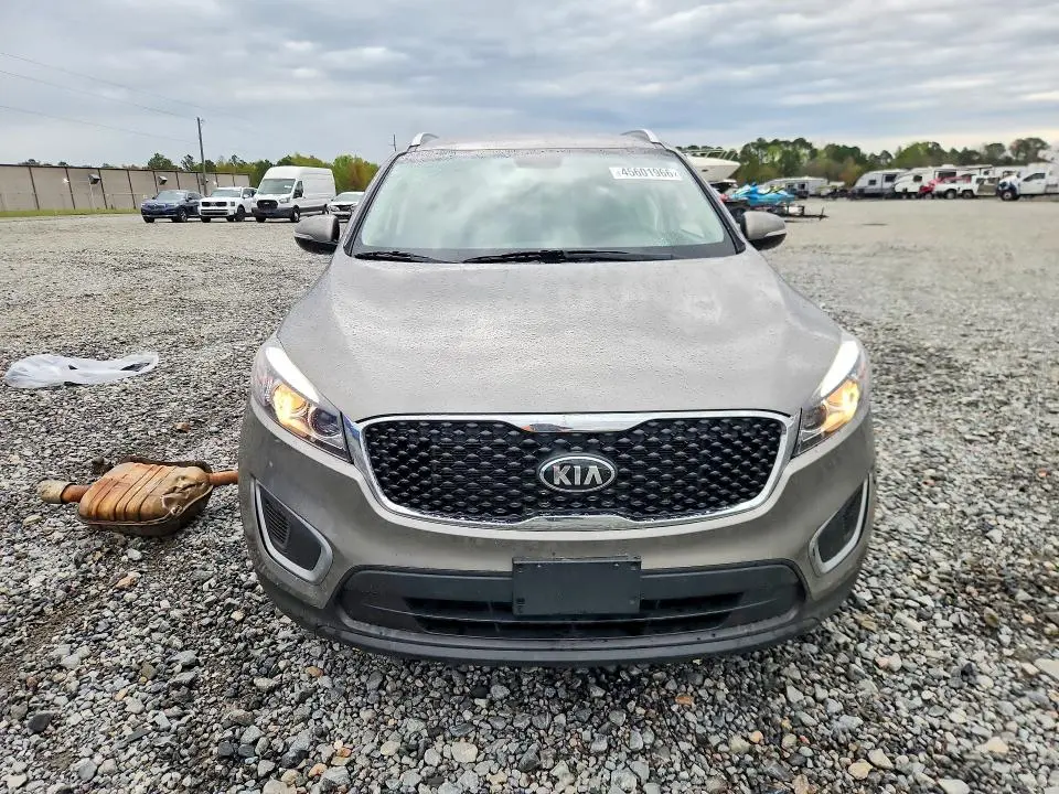 2018 KIA SORENTO LX  