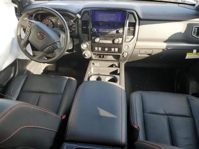 2024 NISSAN TITAN PRO-4X  