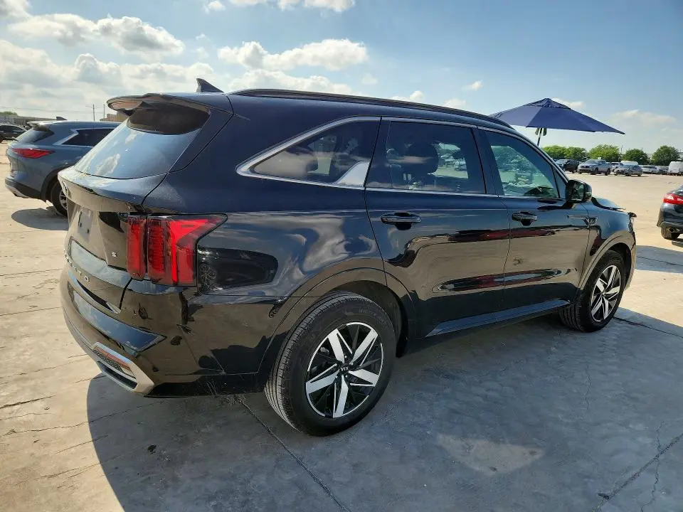 2021 KIA SORENTO S  