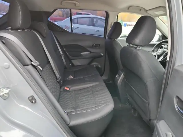 2023 NISSAN KICKS SV  