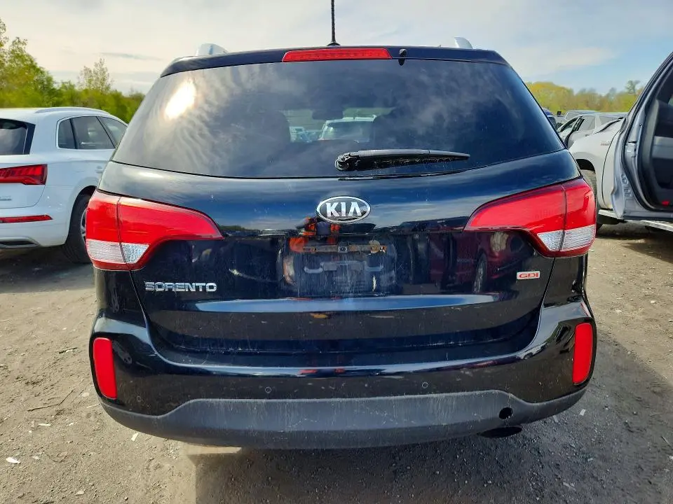 2014 KIA SORENTO LX  