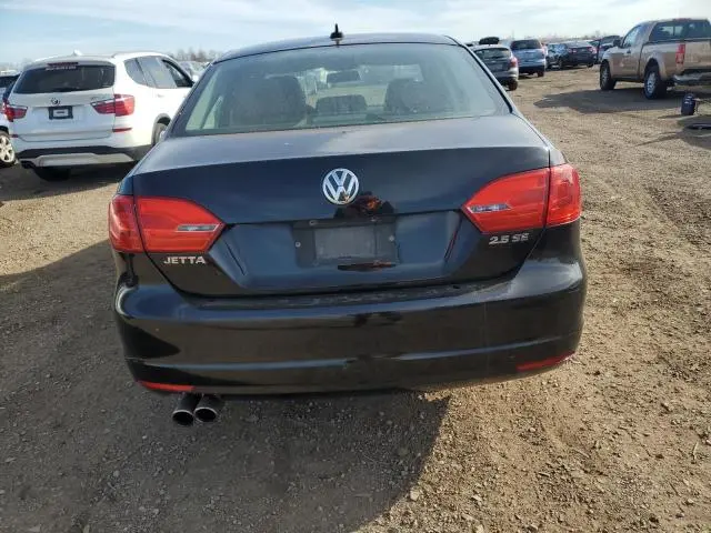 2011 VOLKSWAGEN JETTA SE  