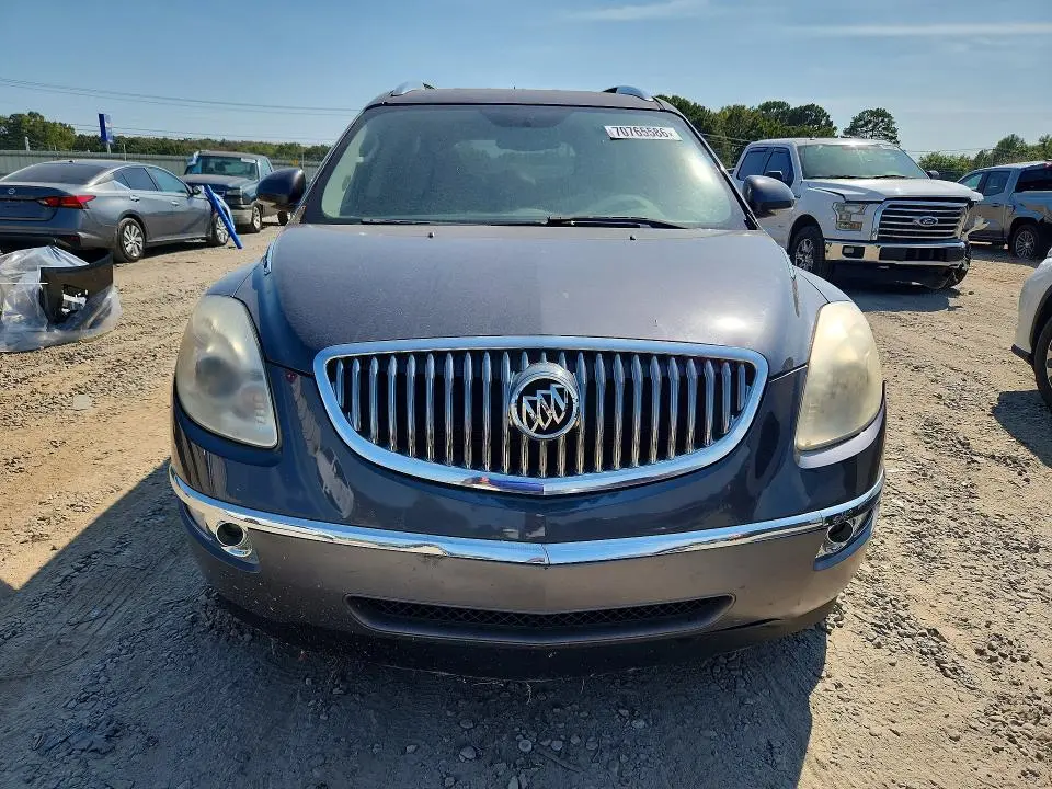 2011 BUICK ENCLAVE CX  