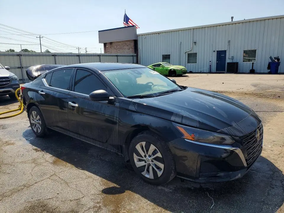 2024 NISSAN ALTIMA S  