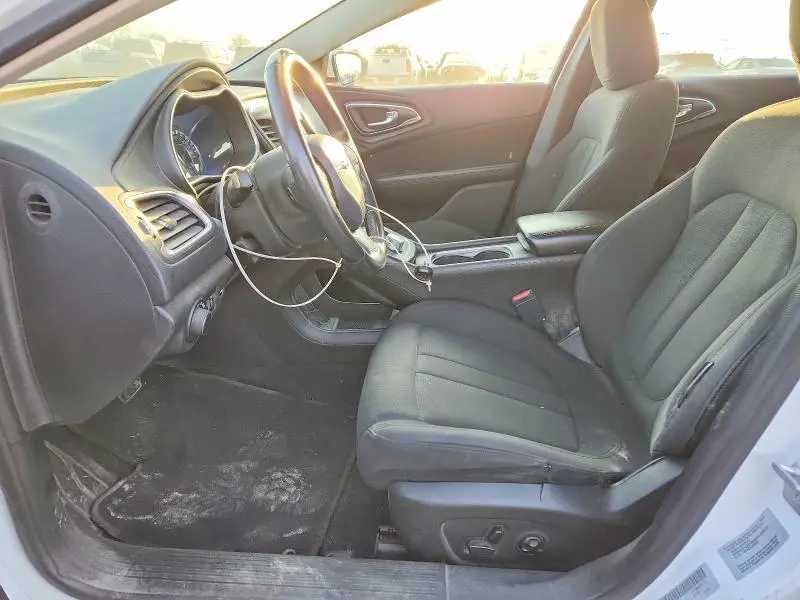 2017 CHRYSLER 200 LX  