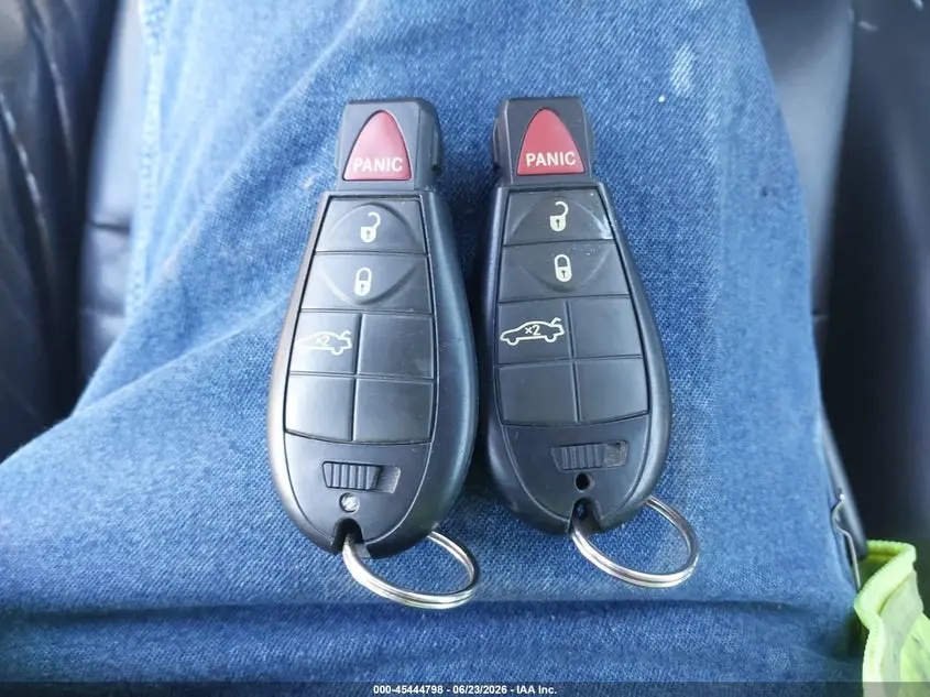 2013 DODGE CHALLENGER SXT PLUS