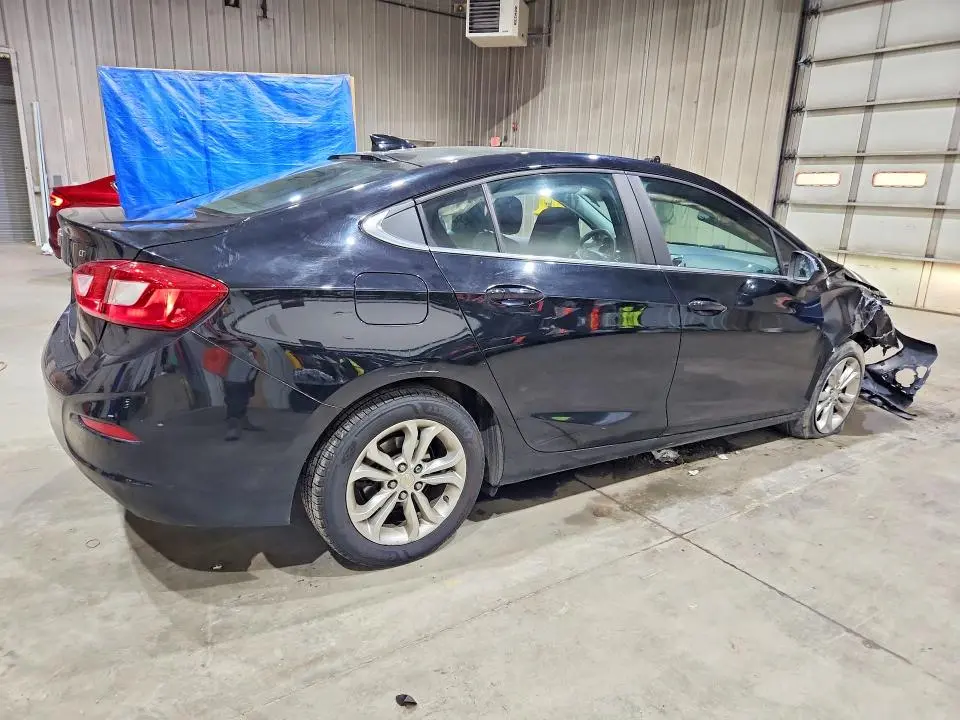 2019 CHEVROLET CRUZE LT  