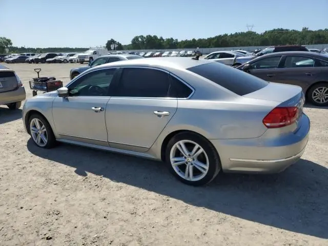 2013 VOLKSWAGEN PASSAT SEL  