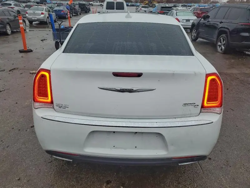 2016 CHRYSLER 300C   
