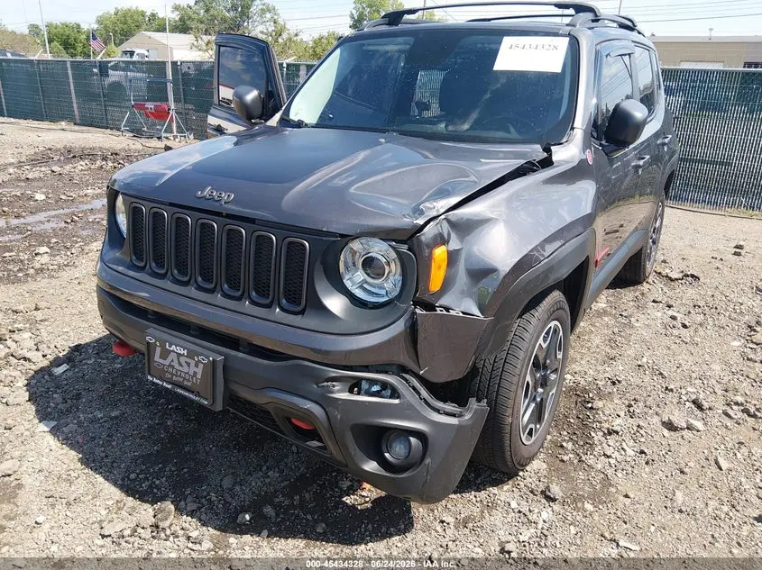 2017 JEEP RENEGADE TRAILHAWK 4X4