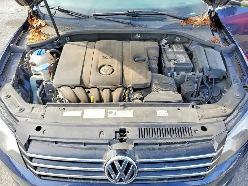 2014 VOLKSWAGEN PASSAT SE  