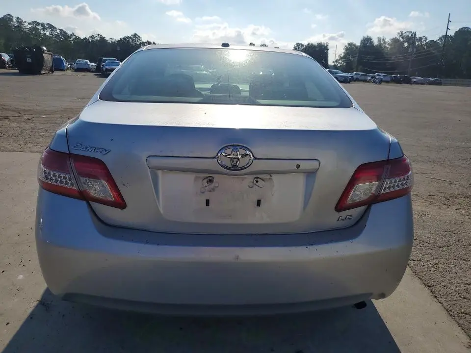 2010 TOYOTA CAMRY LE  