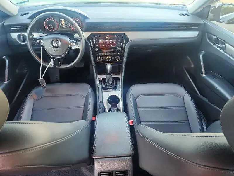 2021 VOLKSWAGEN PASSAT SE  