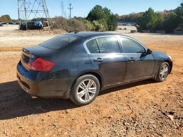 2011 INFINITI G37   