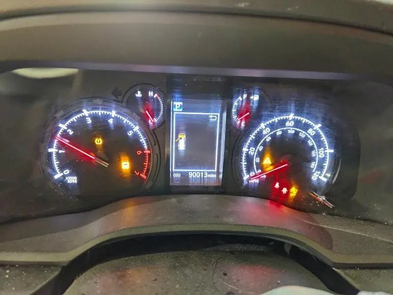 2021 TOYOTA 4RUNNER SR5  