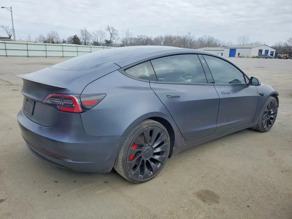 2022 TESLA MODEL 3   