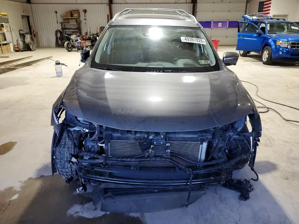 2018 NISSAN ROGUE SL  