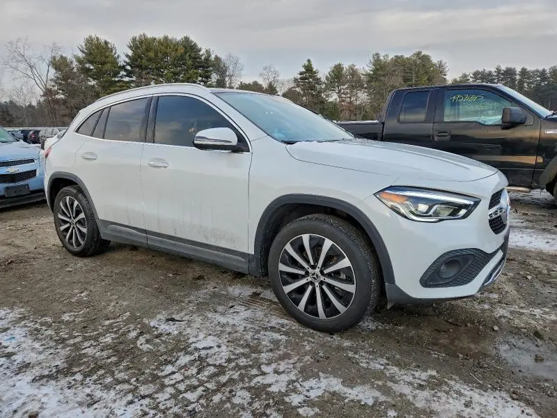 2021 MERCEDES-BENZ GLA 250 4MATIC  
