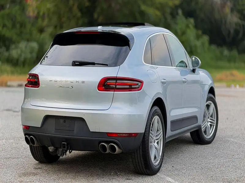 2017 PORSCHE MACAN S  