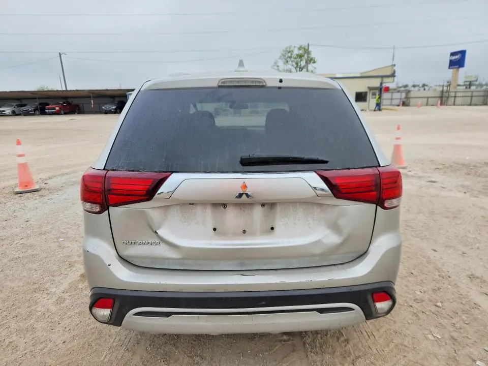 2020 MITSUBISHI OUTLANDER ES  