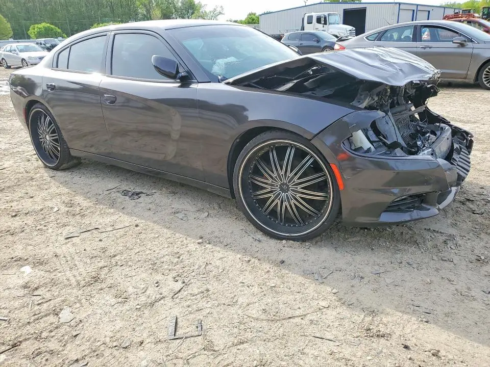 2016 DODGE CHARGER SXT  