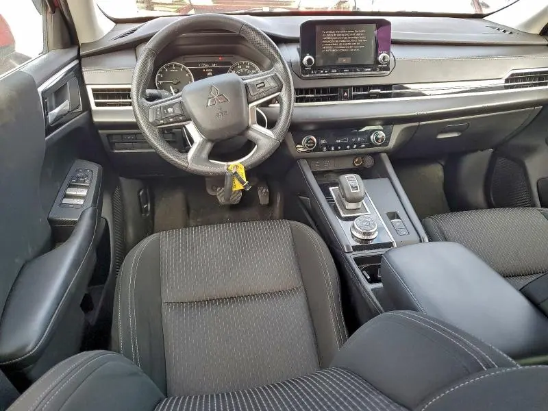 2023 MITSUBISHI OUTLANDER ES  