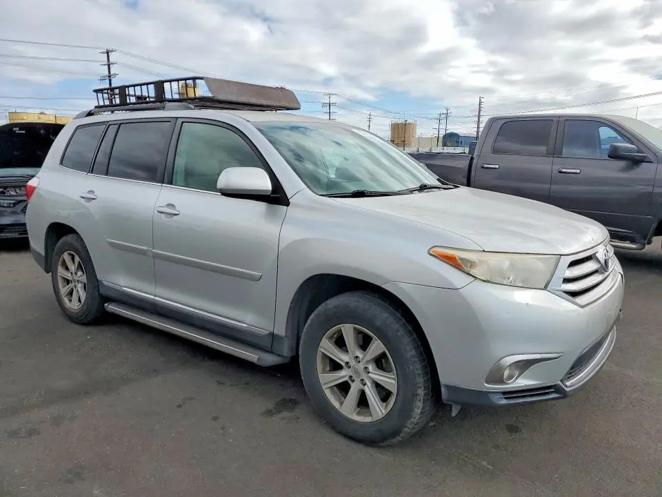 2011 TOYOTA HIGHLANDER BASE  