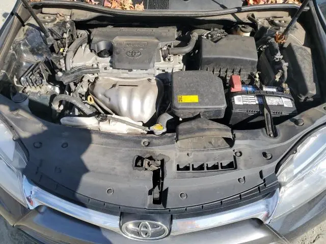 2015 TOYOTA CAMRY LE  