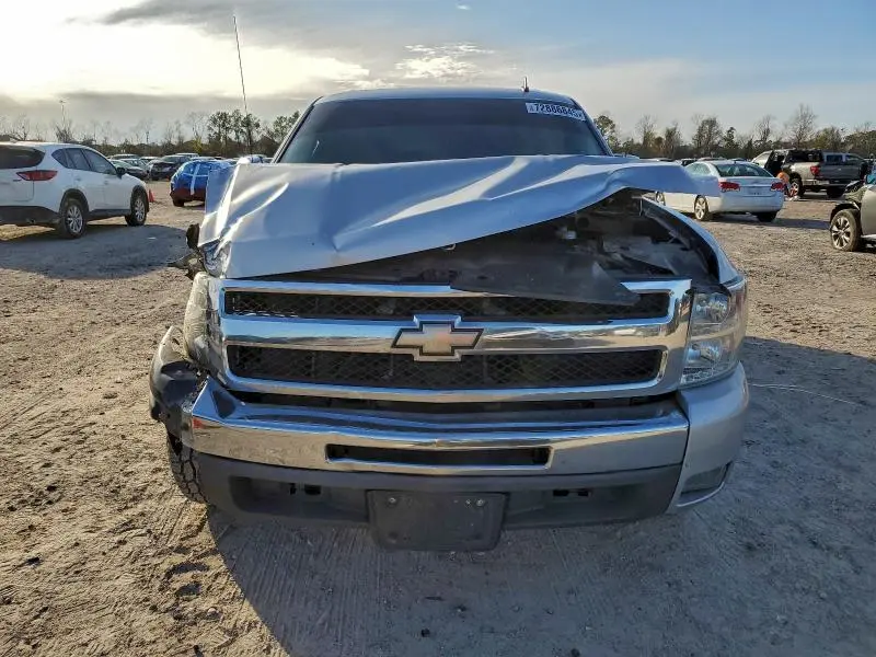 2011 CHEVROLET SILVERADO C1500 LT  