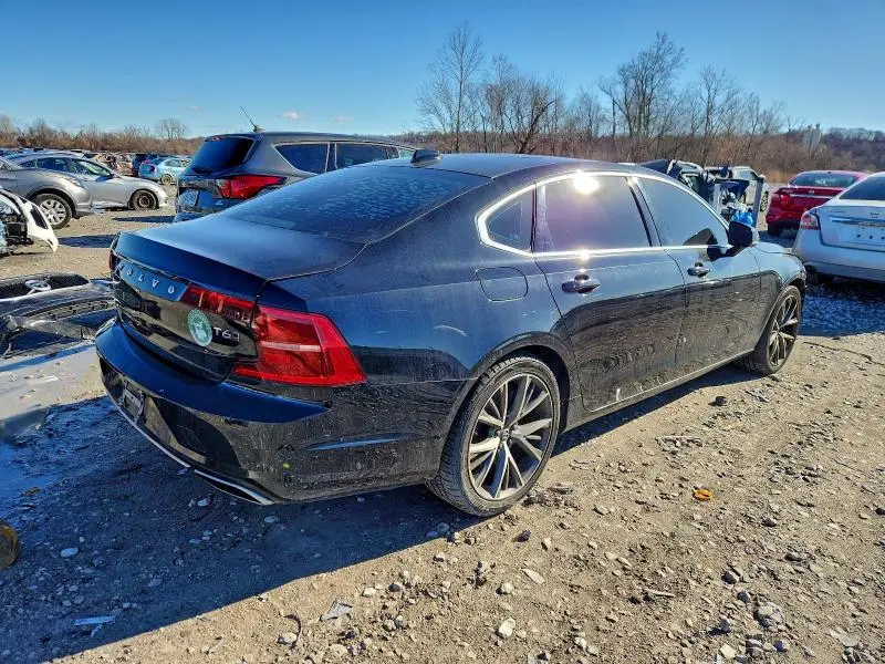 2018 VOLVO S90 T6 MOMENTUM  