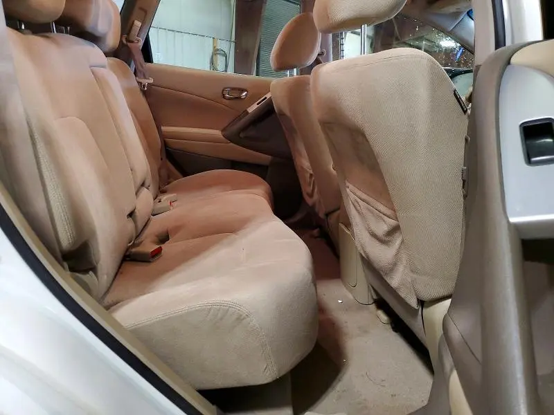 2013 NISSAN MURANO S  
