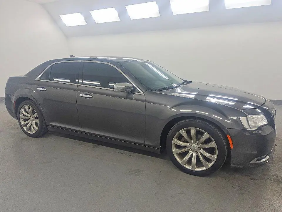 2018 CHRYSLER 300 LIMITED  