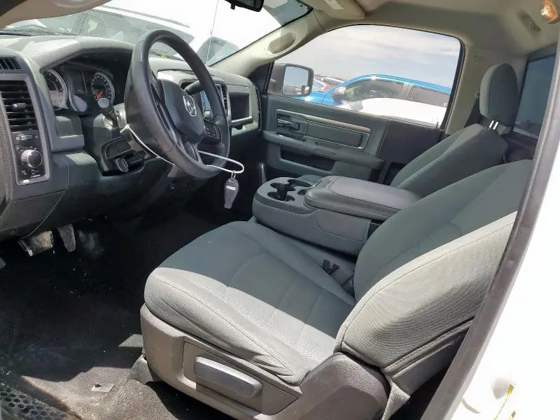 2016 RAM 1500 ST  