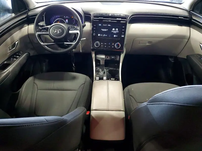 2023 HYUNDAI TUCSON SE  