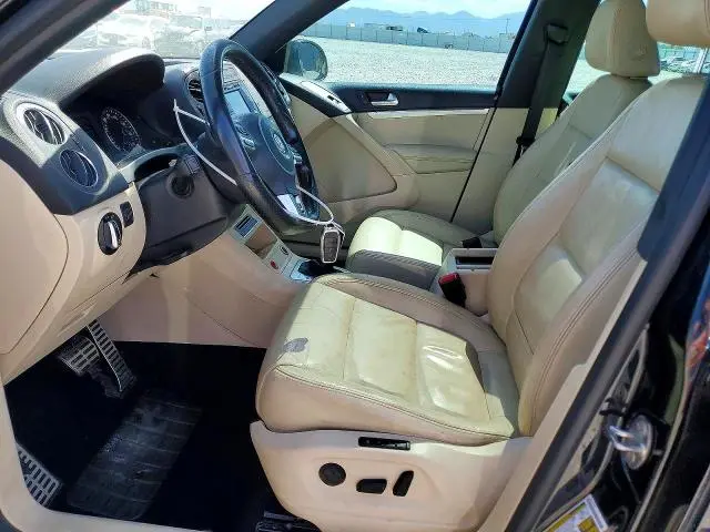 2014 VOLKSWAGEN TIGUAN S  