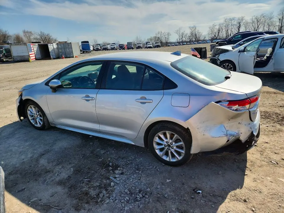 2021 TOYOTA COROLLA LE  
