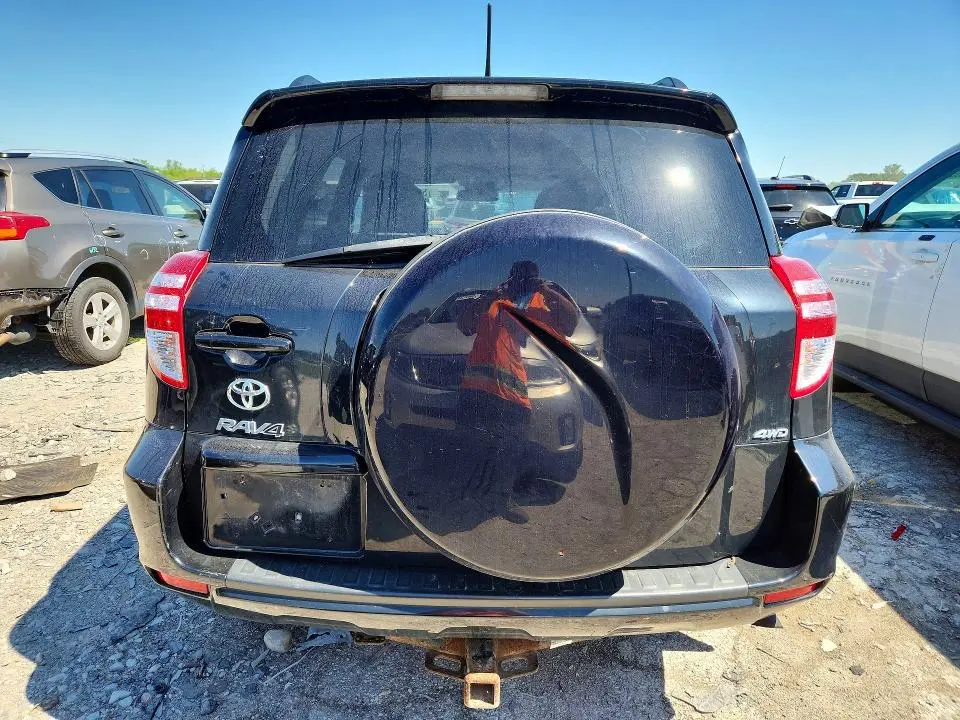 2011 TOYOTA RAV4 BASE  