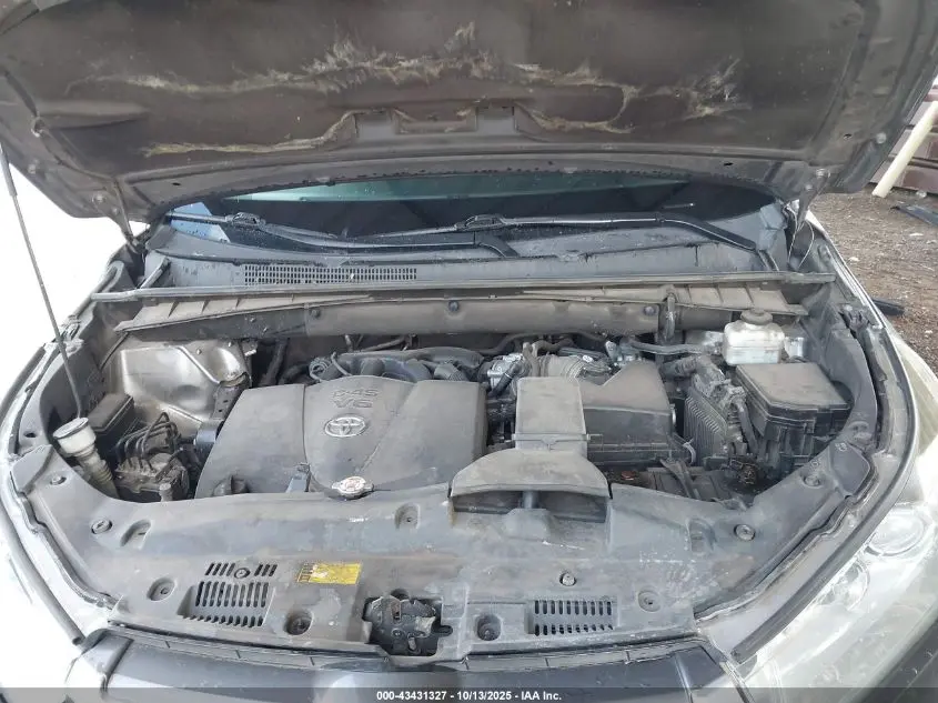 2019 TOYOTA HIGHLANDER XLE