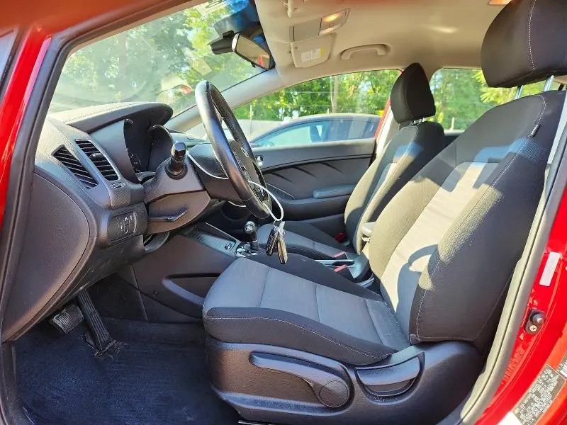 2017 KIA FORTE S  