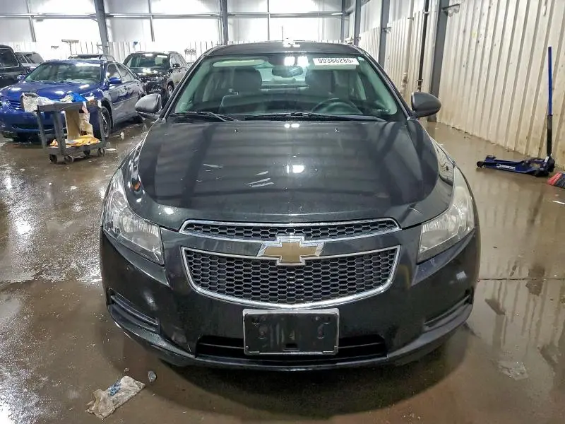 2013 CHEVROLET CRUZE LS  
