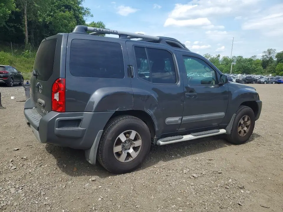 2013 NISSAN XTERRA X  