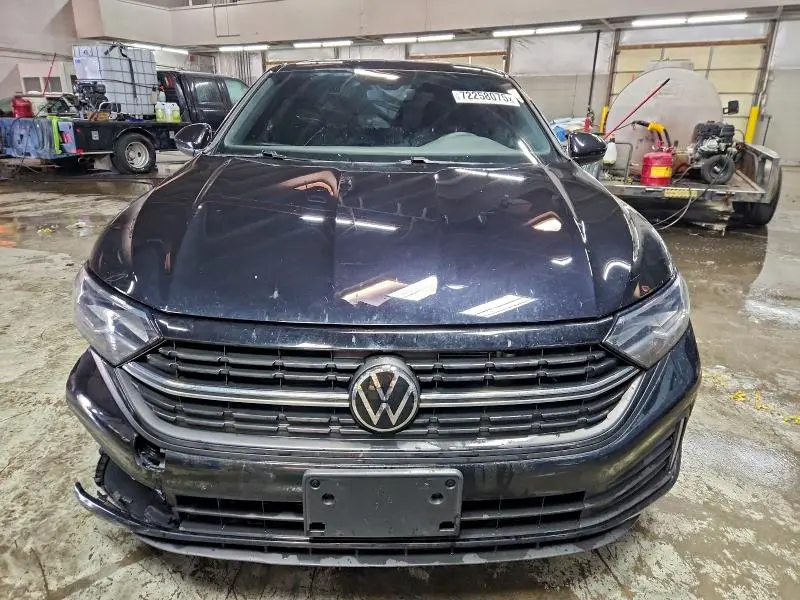 2023 VOLKSWAGEN JETTA SPORT  