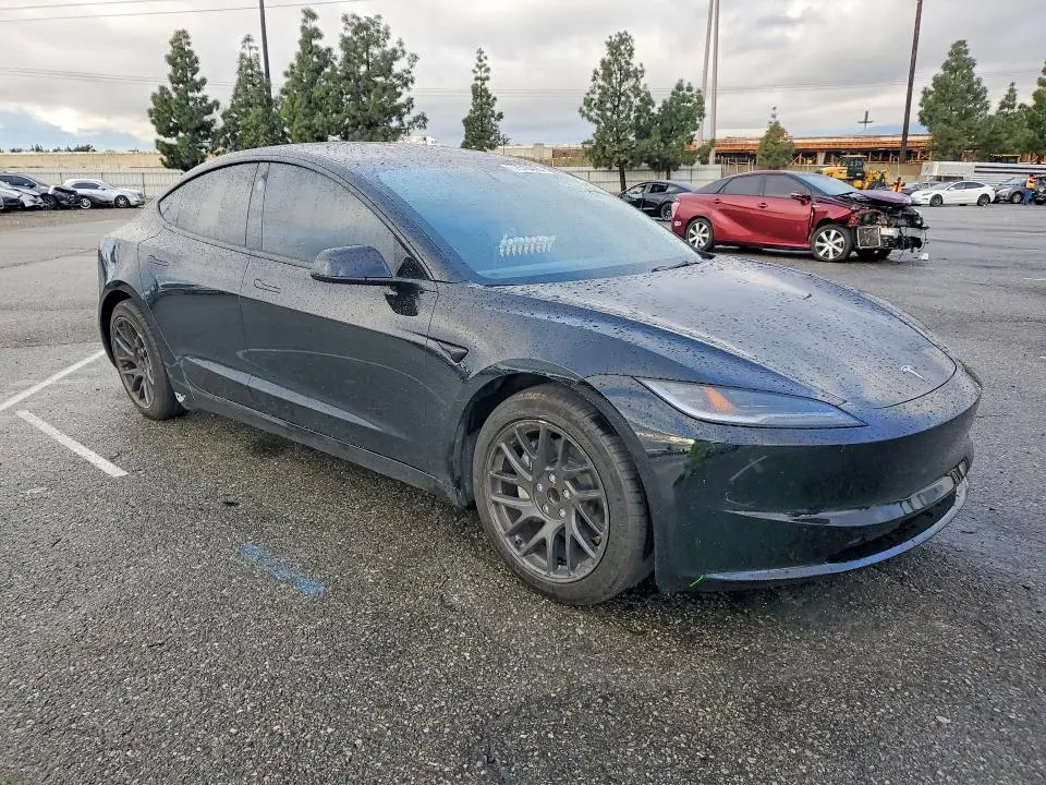2024 TESLA MODEL 3   
