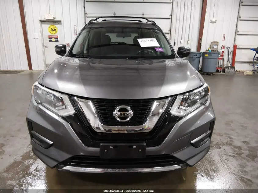 2017 NISSAN ROGUE SV