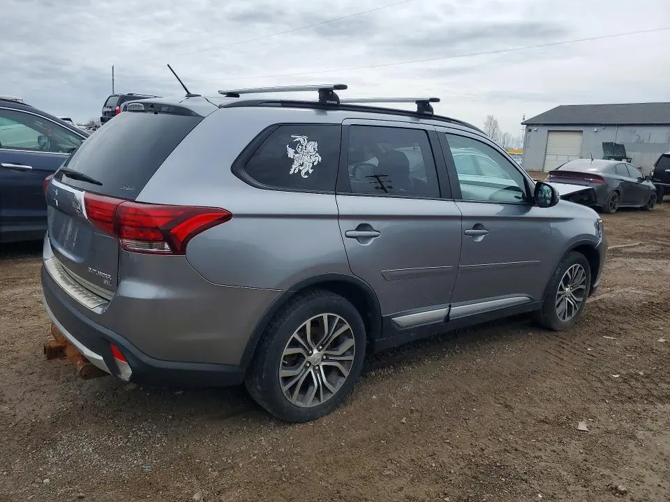 2016 MITSUBISHI OUTLANDER SE  