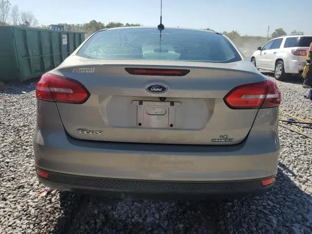 2015 FORD FOCUS SE  