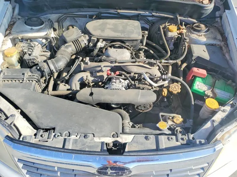 2010 SUBARU FORESTER XS  