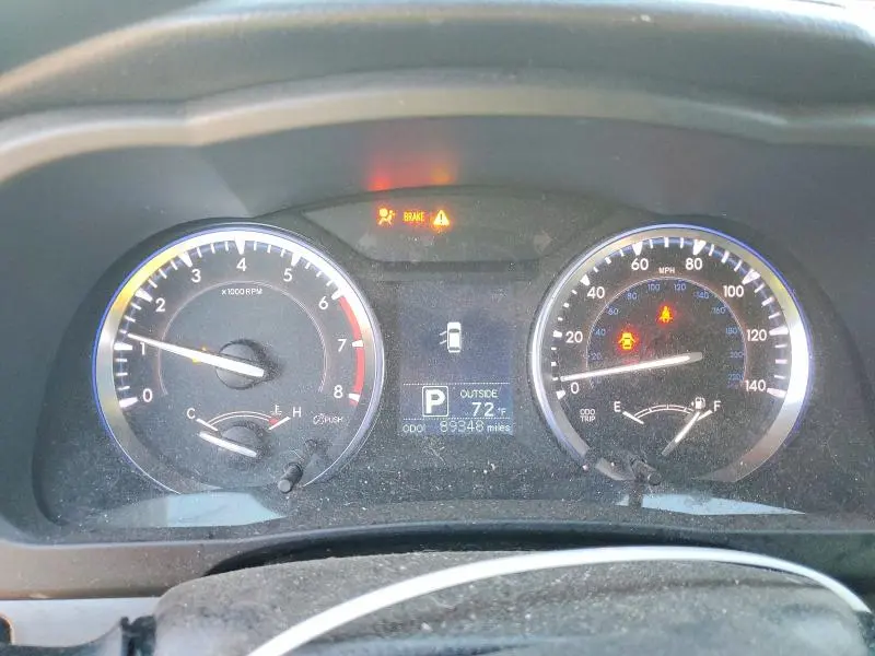 2016 TOYOTA HIGHLANDER LE  