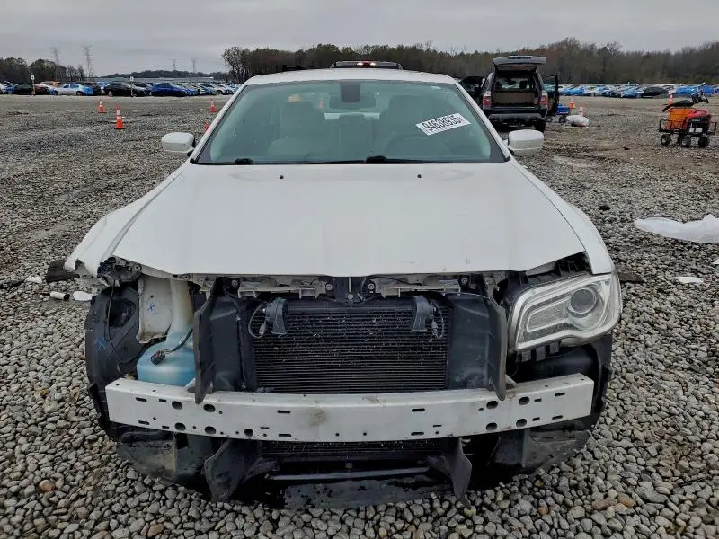 2016 CHRYSLER 300 LIMITED  