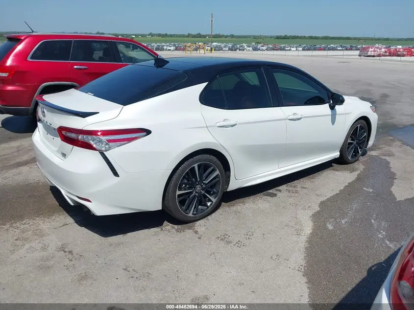 2020 TOYOTA CAMRY XSE AWD